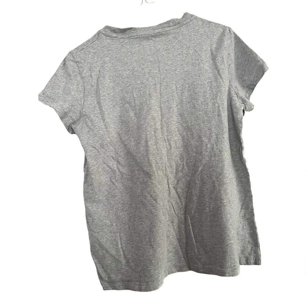 Levi's Gray Red‎ Logo T Shirt Women's Size Medium M Made in Turkey - Picture 2 of 5